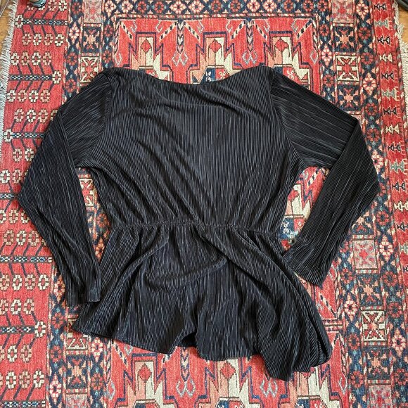 asymmetrical long sleeve wrap detail top - Picture 2 of 8